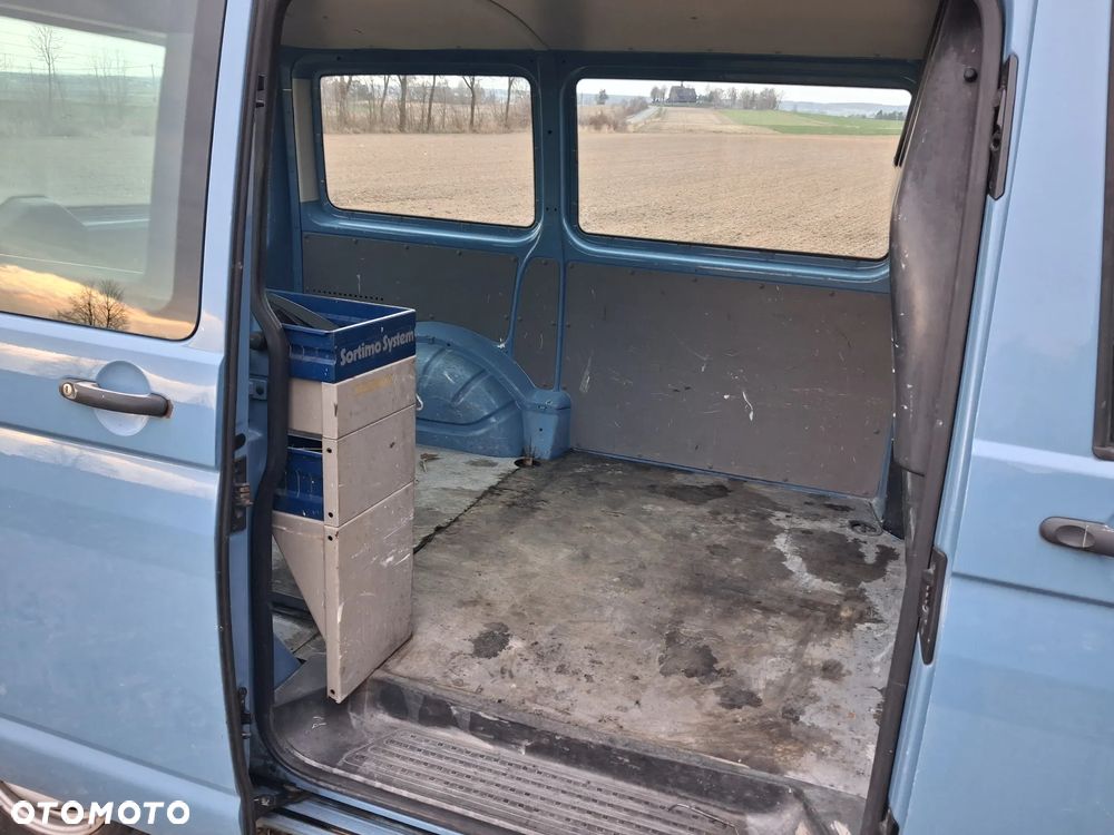Volkswagen TRANSPORTER T5 - 9