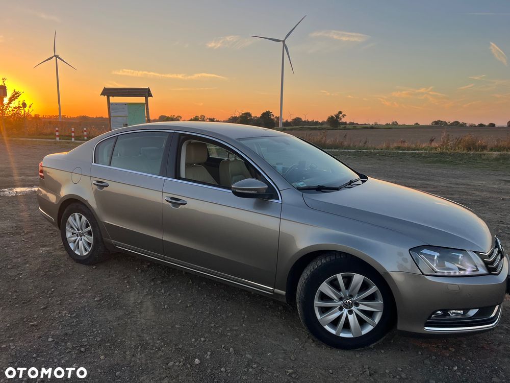 Volkswagen Passat - 3