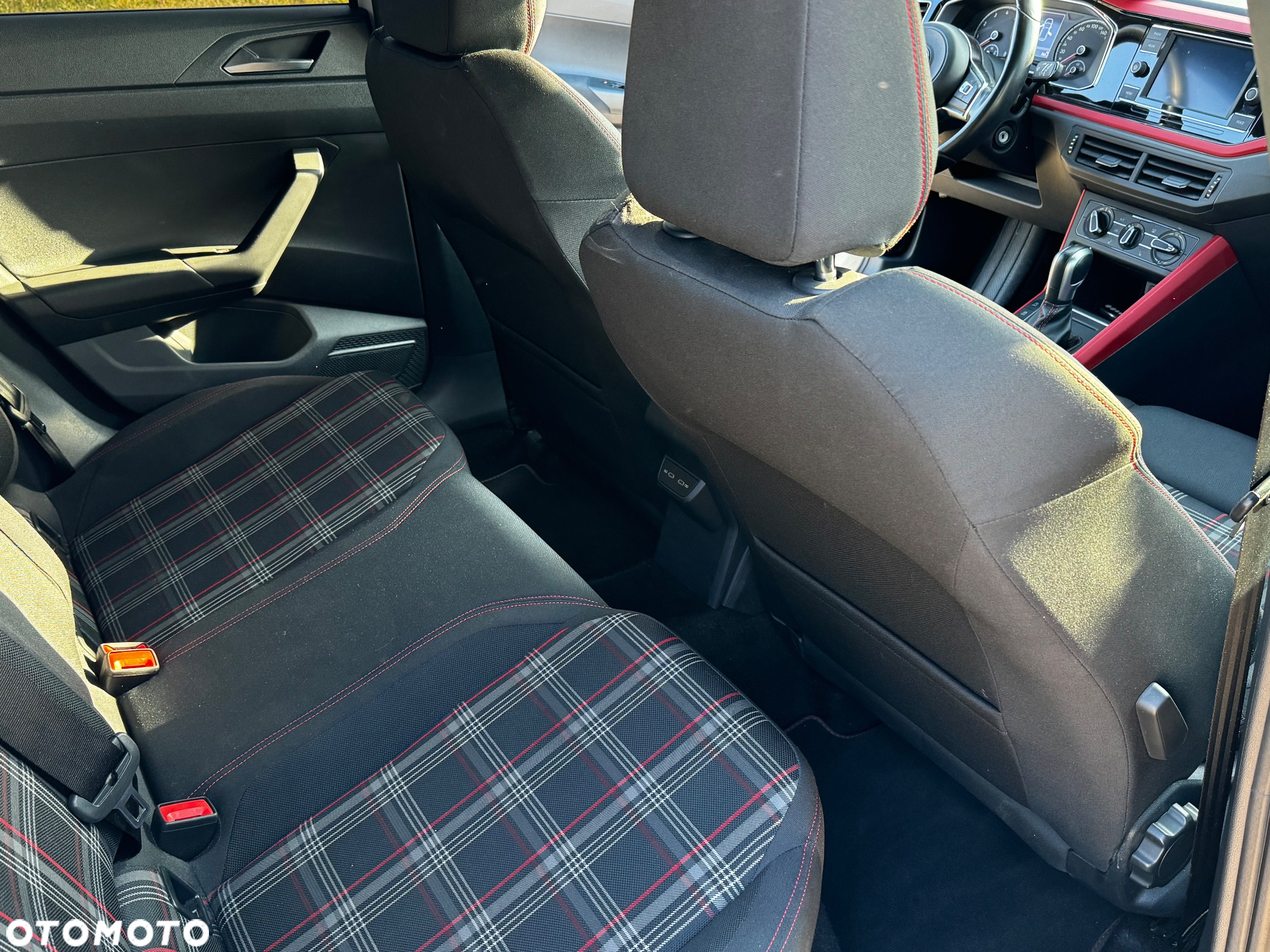 Volkswagen Polo 2.0 TSI OPF DSG GTI - 24