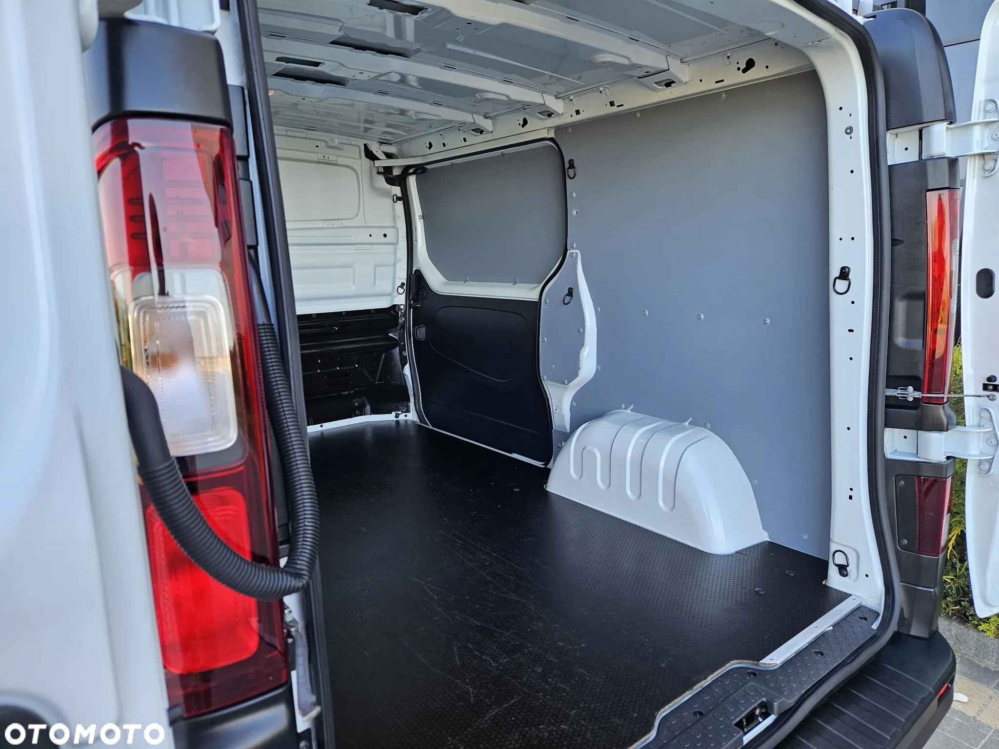 Renault Trafic - 17