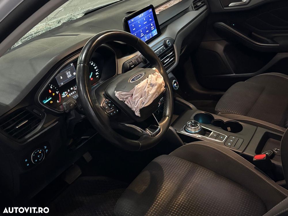 Ford Focus 1.5 EcoBlue Connected - 16