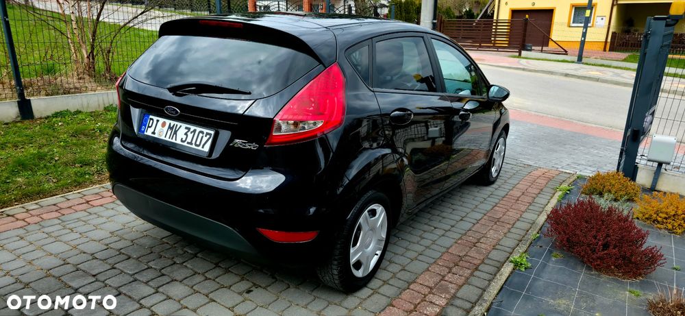 Ford Fiesta - 4