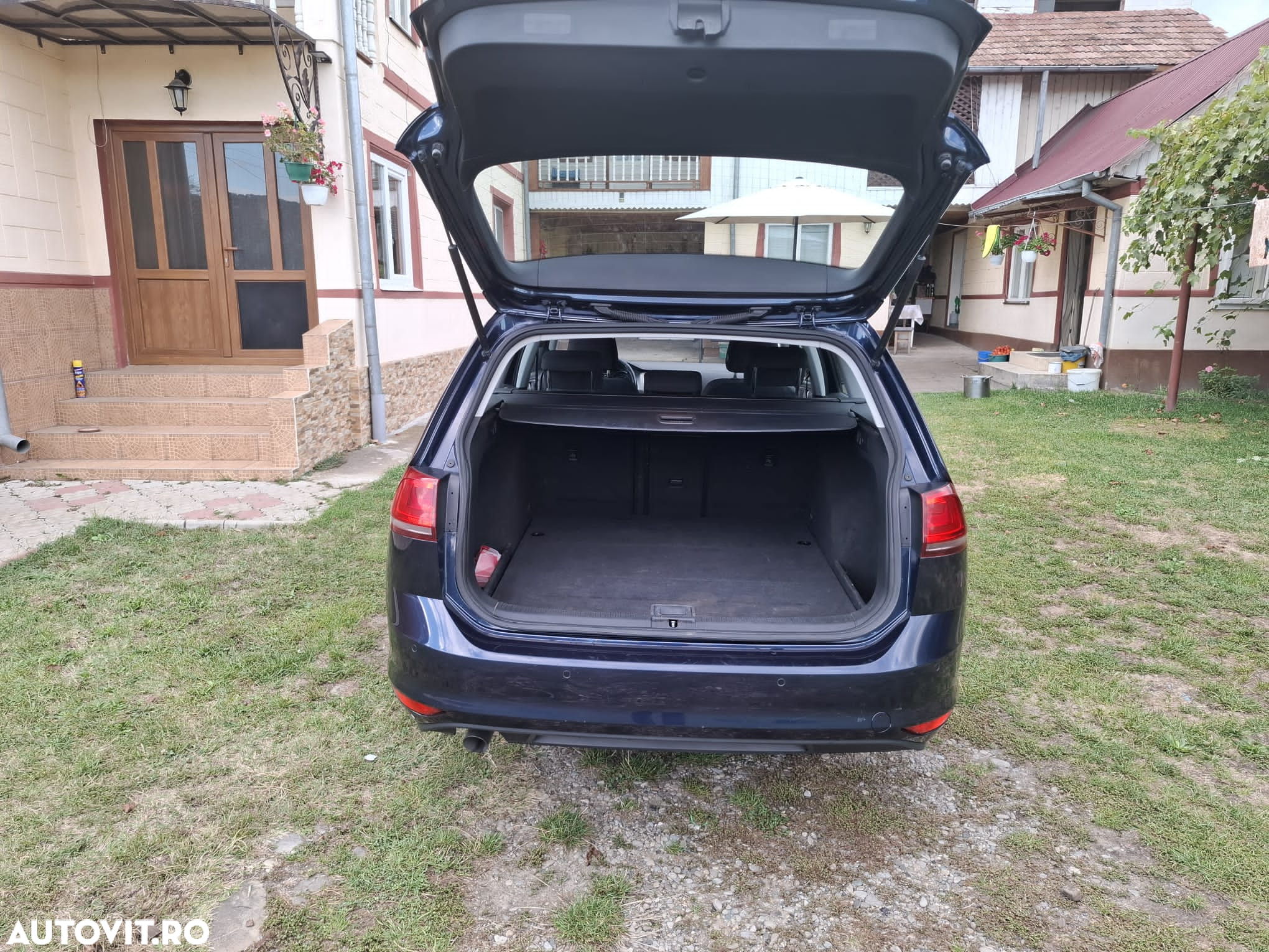 Volkswagen Golf 1.6 TDI BlueMotion Technology Comfortline - 17
