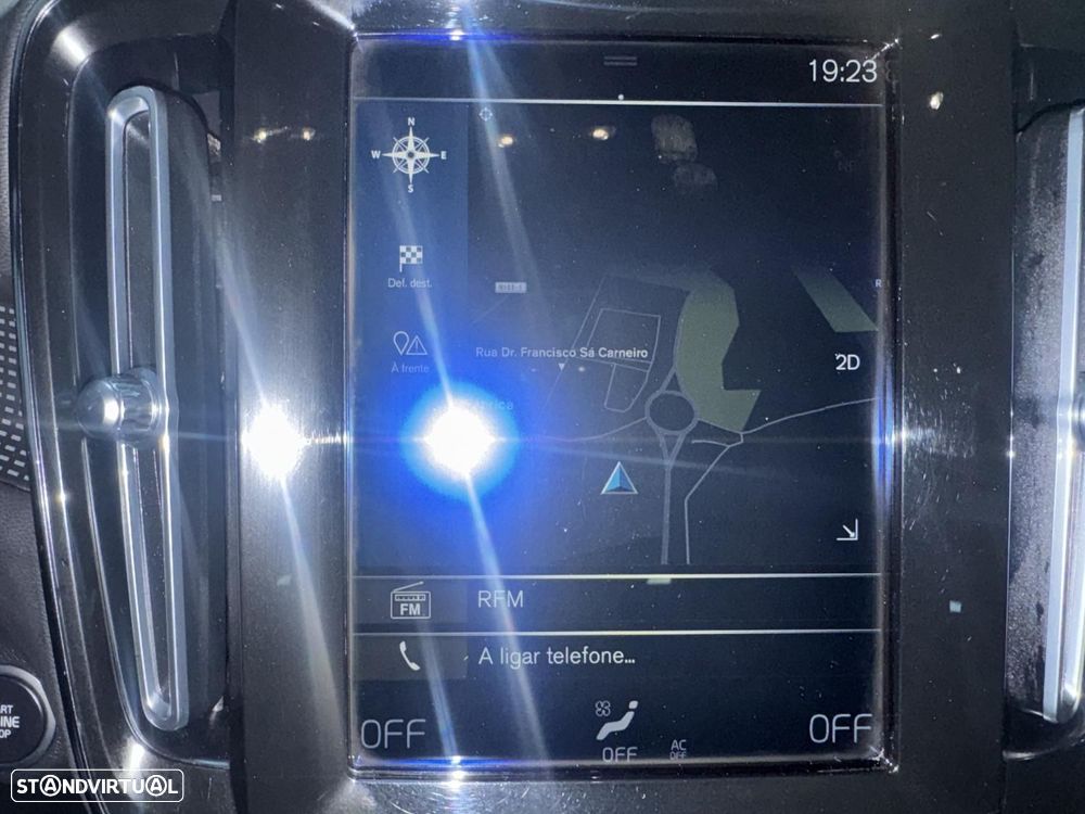 Volvo XC 40 1.5 T2 Momentum Plus - 34