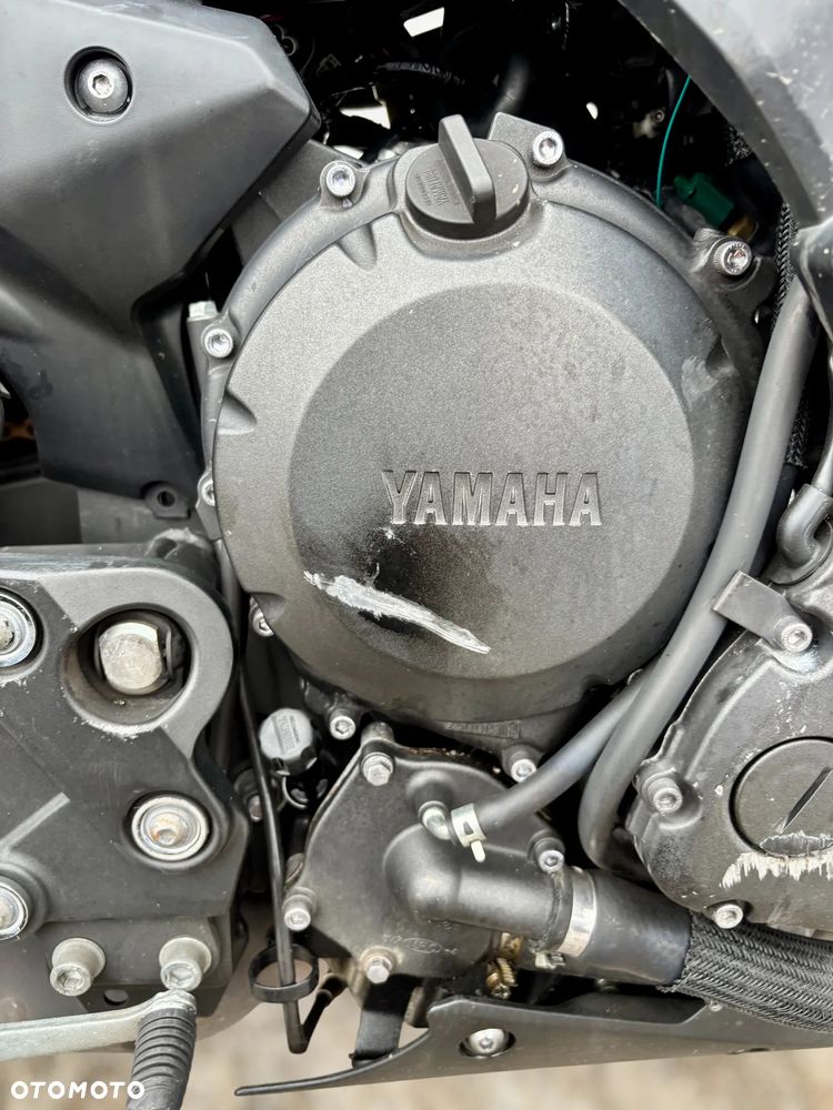 Yamaha XJ - 12