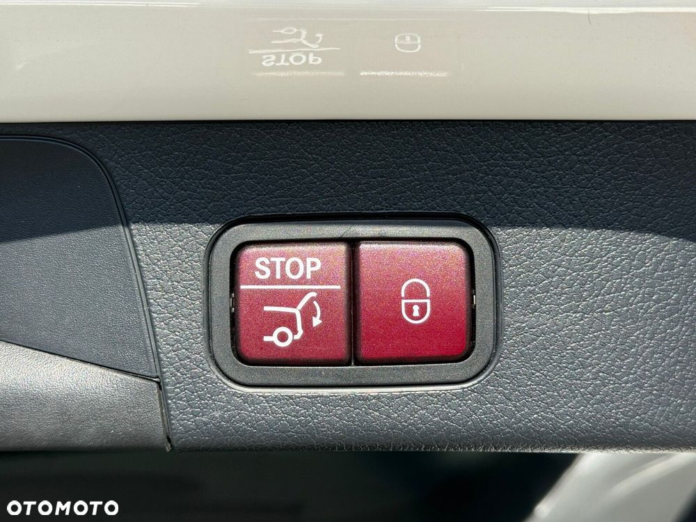 Mercedes-Benz GLB 200 d AMG Line 8G-DCT - 30