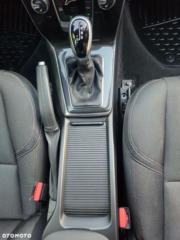 Volvo V40 Cross Country D3 Geartronic Plus - 32