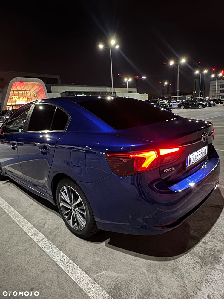 Toyota Avensis 1.8 Prestige MS - 6
