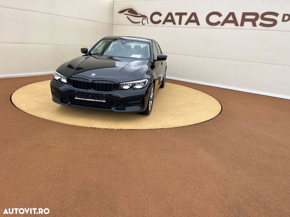 BMW Seria 3 330e Aut. Sport Line - 3