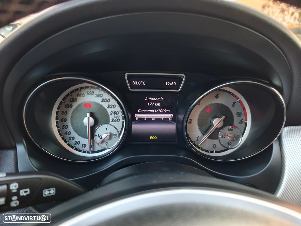Mercedes-Benz GLA 200 (CDI) d Urban - 21