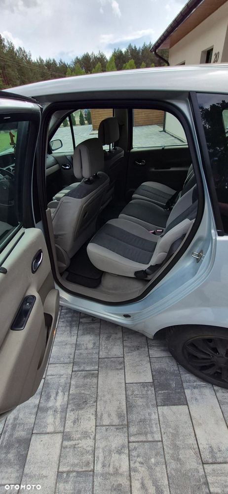 Renault Scenic 1.6 Confort Expression - 8