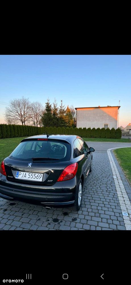 Peugeot 207 - 8