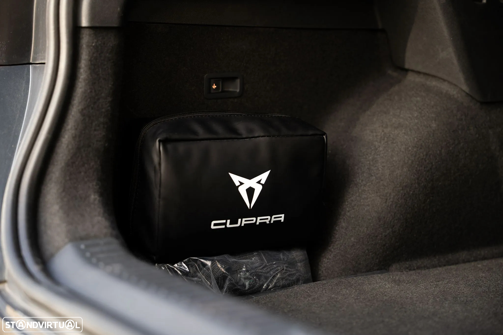 Cupra Formentor 1.4 e-Hybrid DSG VZ - 53