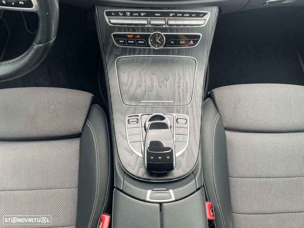 Mercedes-Benz E 220 - 11