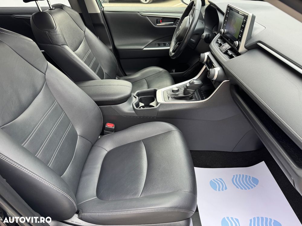 Toyota RAV4 2.5 VVT-iE 4x4 Luxury Plus - 10