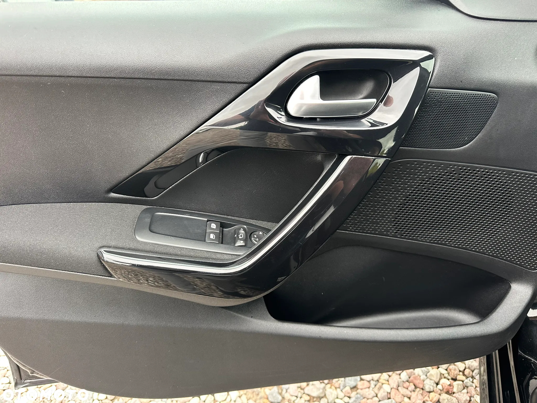 Peugeot 208 1.2 PureTech Style - 16