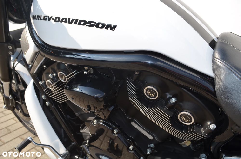 Harley-Davidson V-Rod Night Rod - 28