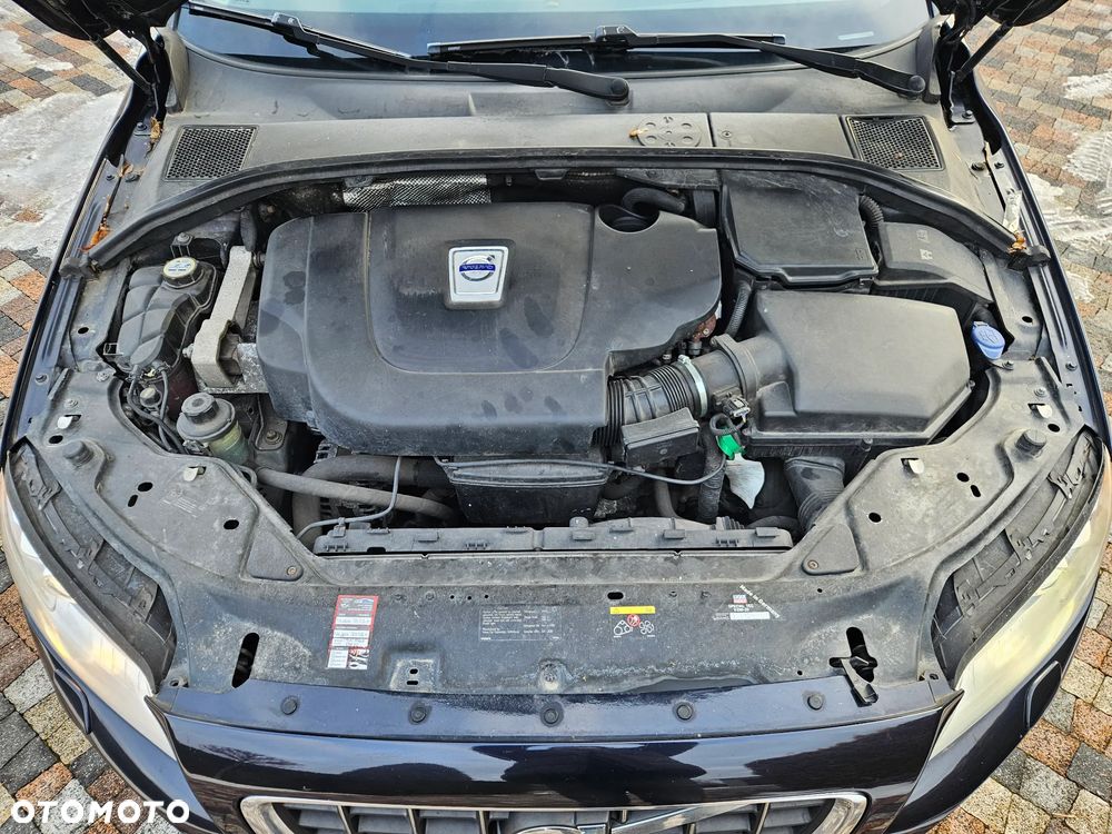 Volvo V70 D5 Summum - 35
