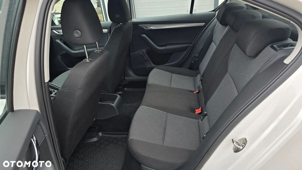 Skoda Octavia 1.4 TSI Active - 9