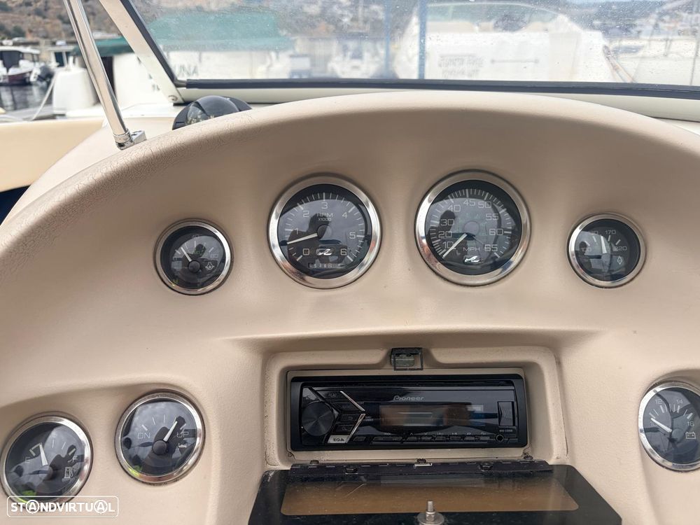 Sea Ray 210 BR Signature - 12