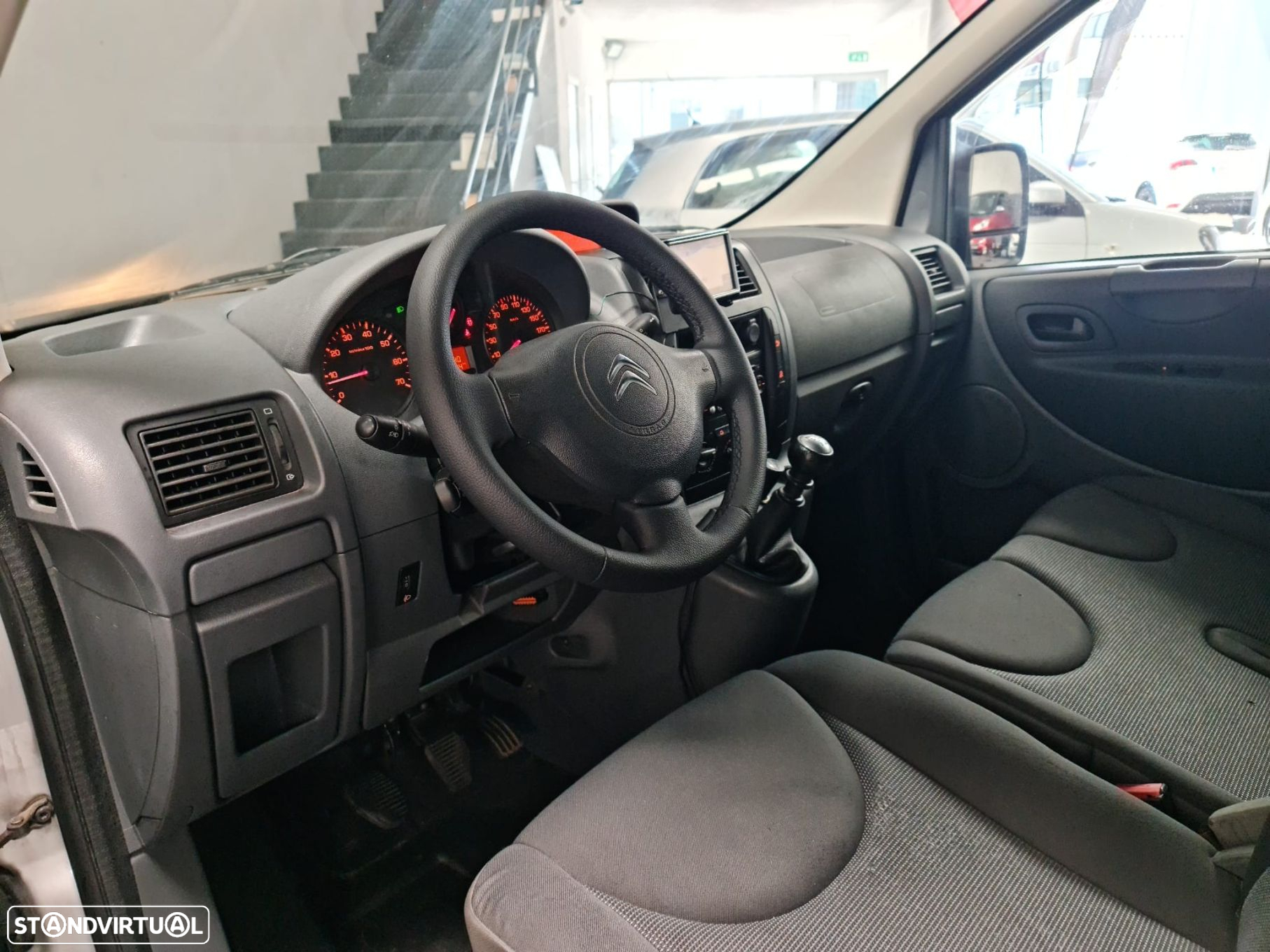 Citroën Jumpy Outro - 12