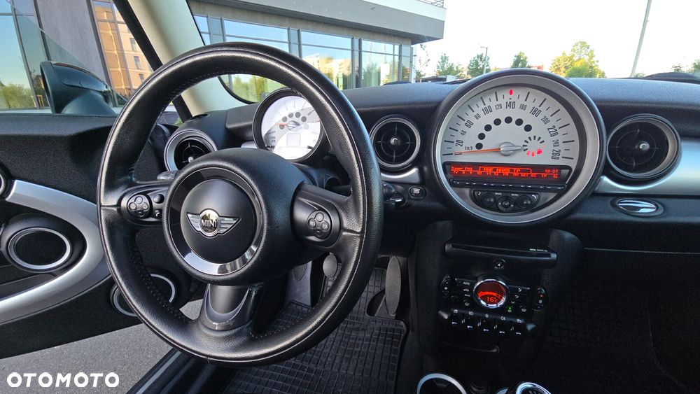 MINI Cooper - 6