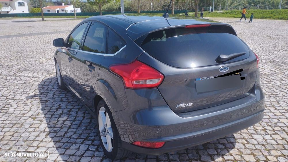 Ford Focus 1.5 TDCi Titanium - 2
