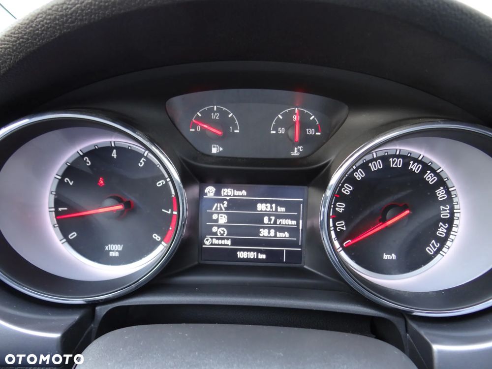 Opel Astra 1.4 T Enjoy - 6