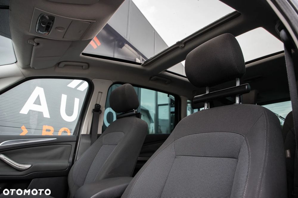 Ford S-Max - 16