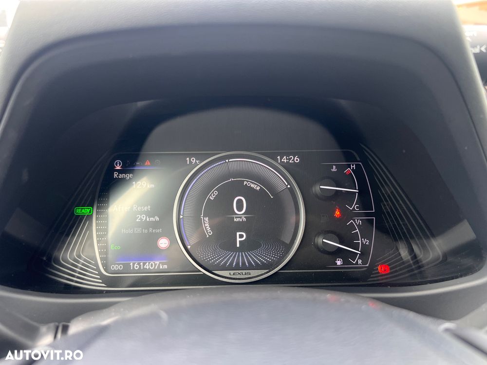 Lexus UX - 17