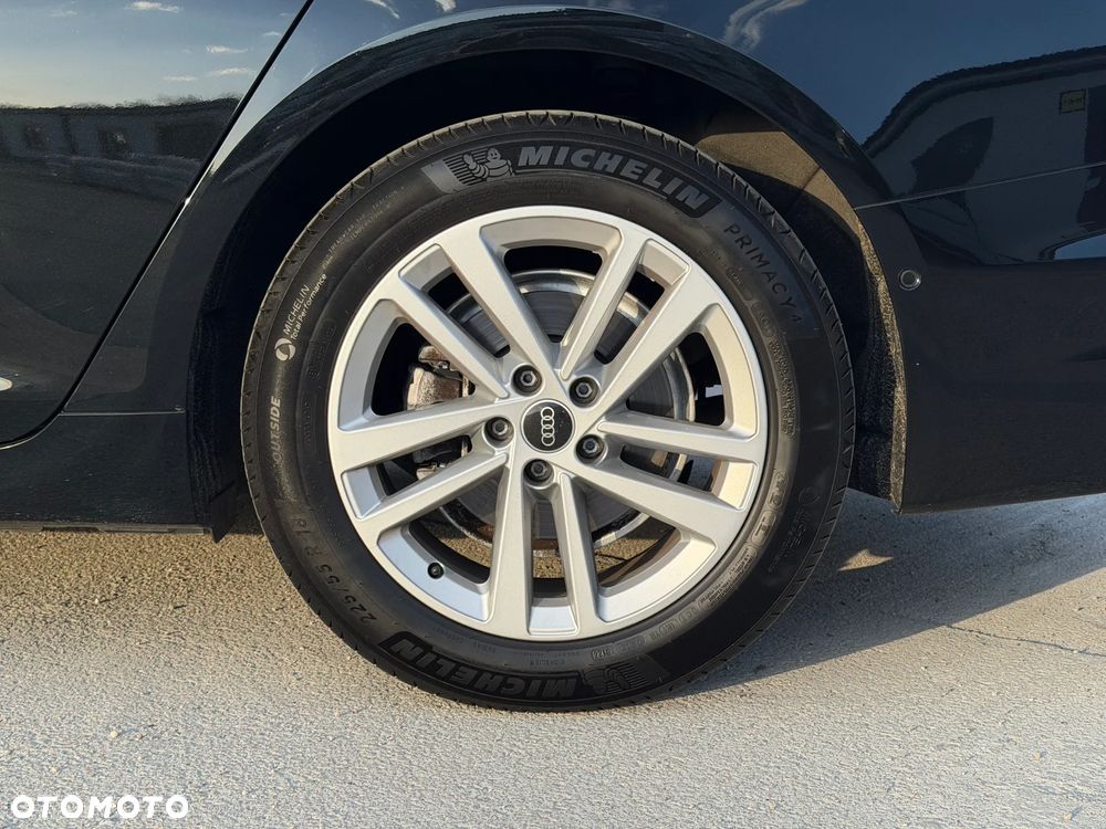 Audi A6 Avant 40 TDI S tronic - 16