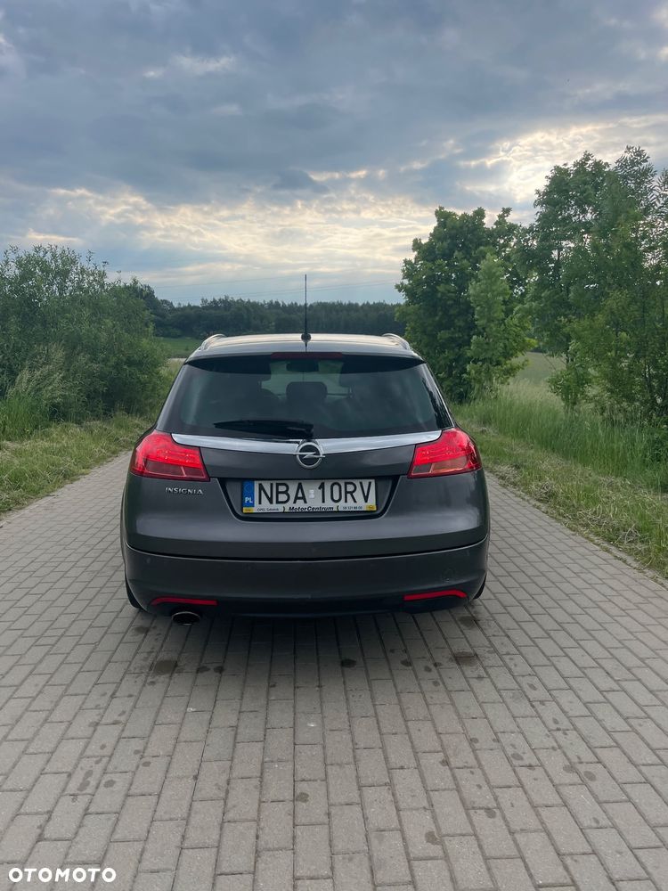Opel Insignia - 8