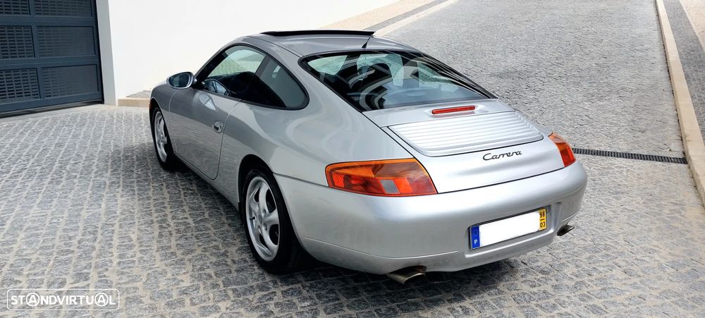 Porsche 911 (996) Carrera Coupé - 16