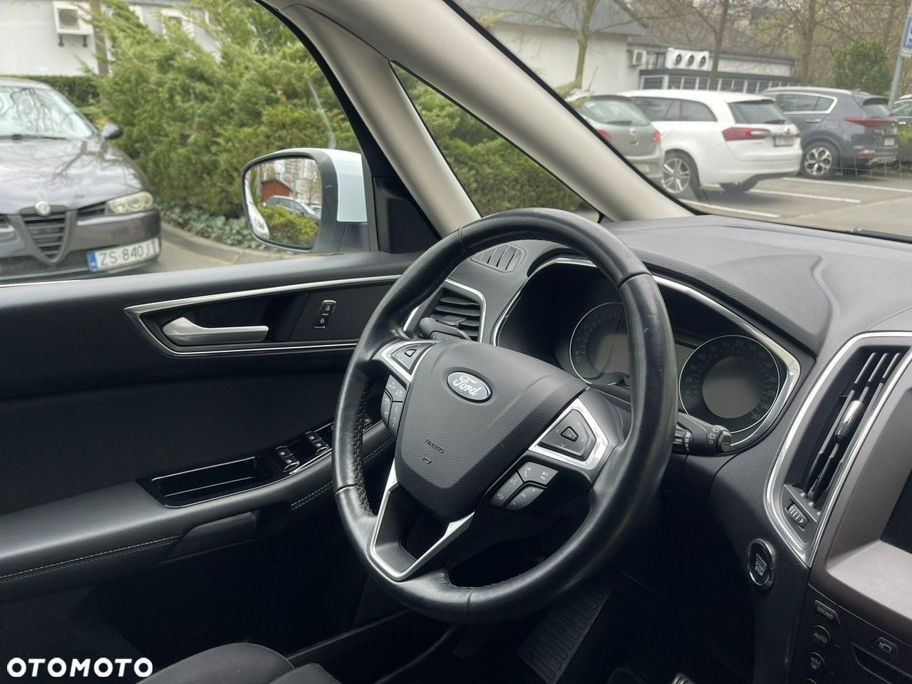 Ford S-Max - 33