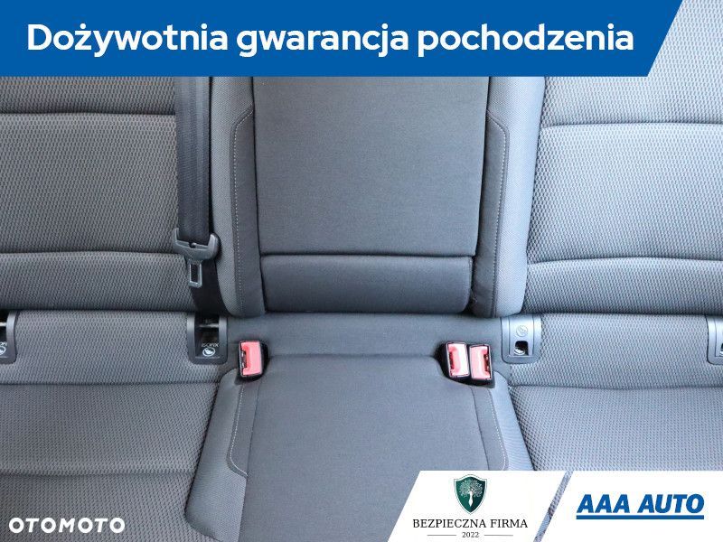 Volkswagen Golf - 11