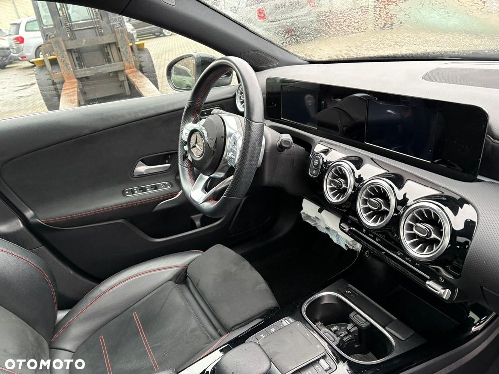 Mercedes-Benz Klasa A 180 7G-DCT Advanced AMG Line - 6