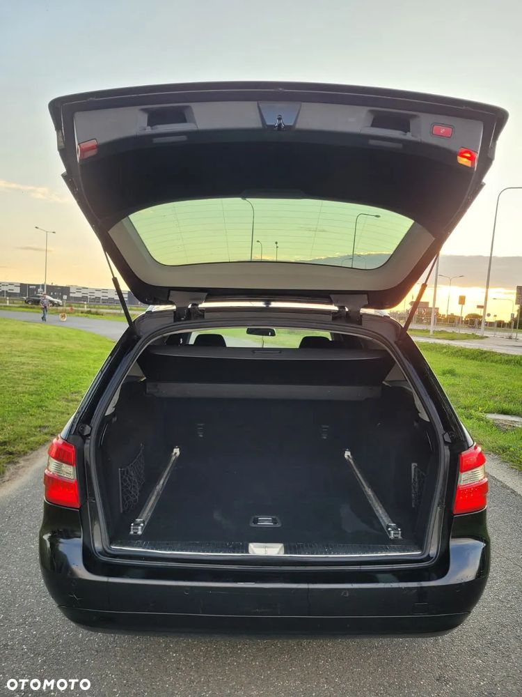 Mercedes-Benz Klasa E 220 CDI DPF BlueEFFICIENCY Avantgarde - 12
