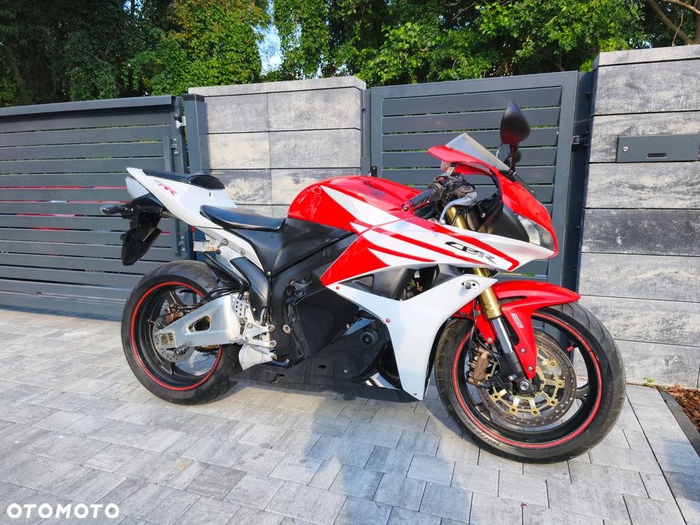 Honda CBR - 19