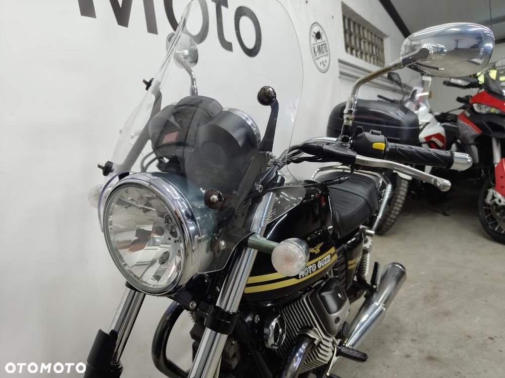 Moto Guzzi V7 - 21
