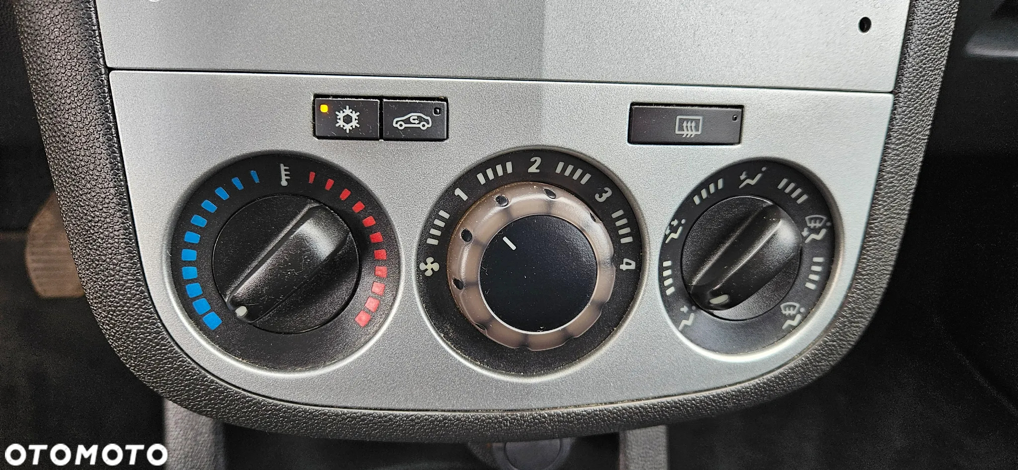 Opel Corsa - 10