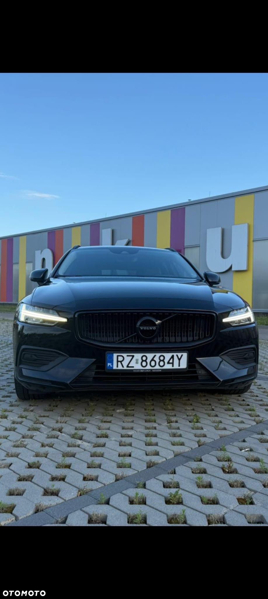 Volvo V60 D3 Momentum - 1