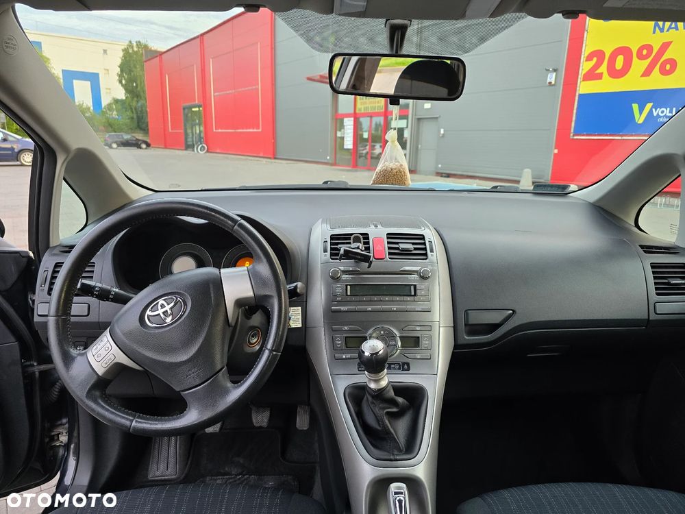 Toyota Auris 1.6 Life - 13