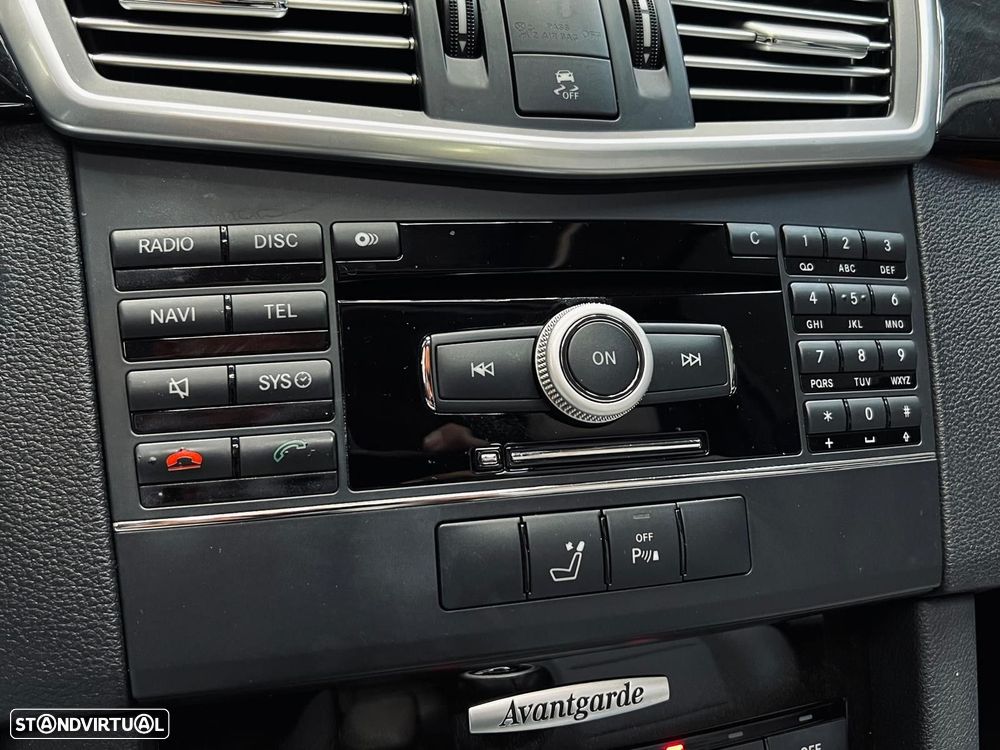 Mercedes-Benz E 250 CDi Avantgarde BlueEfficiency Auto. - 30
