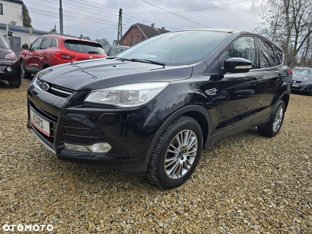 Ford Kuga 1.6 EcoBoost 2x4 Titanium - 3
