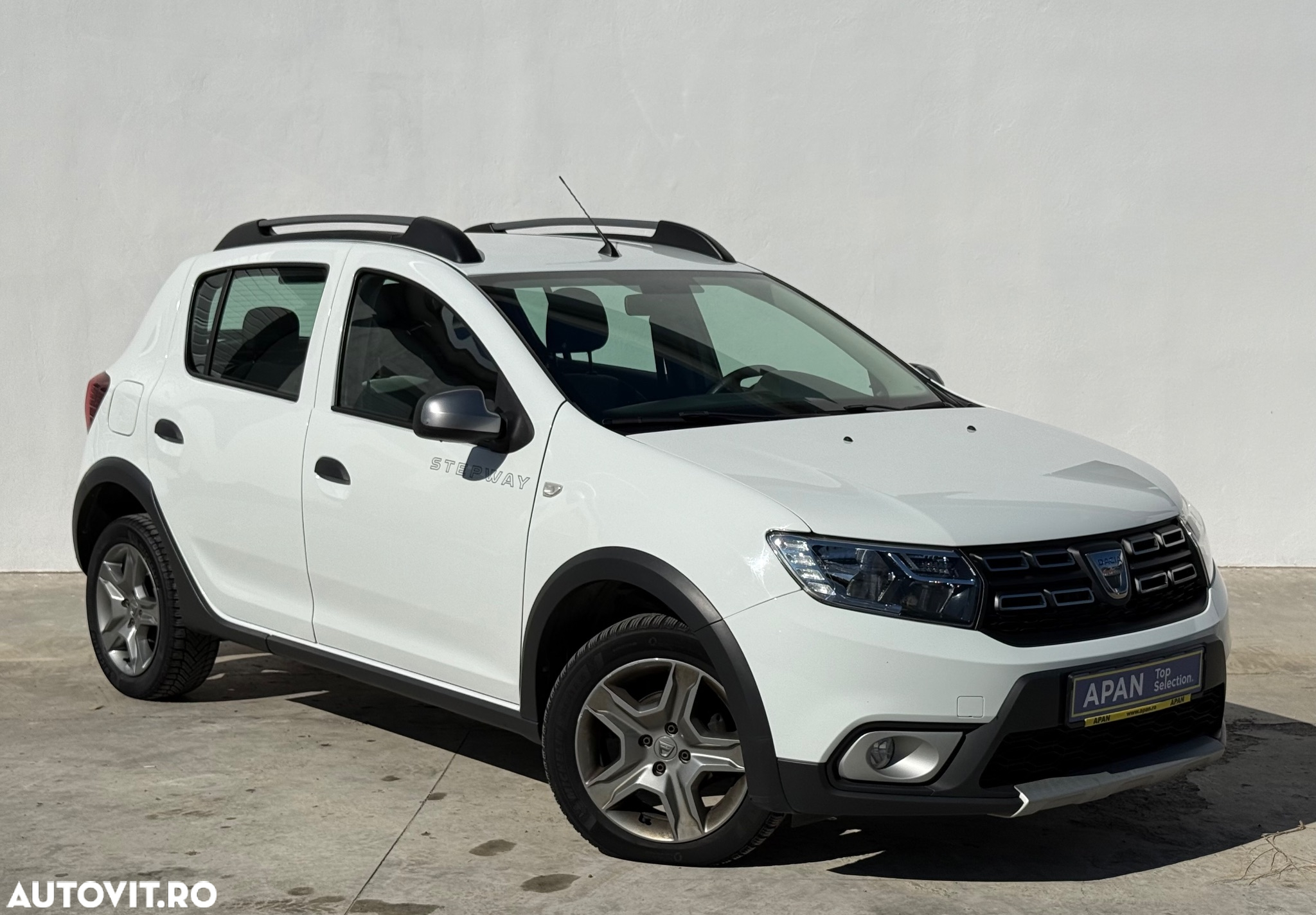Dacia Sandero Stepway ECO-G 100 MT6 Comfort - 4