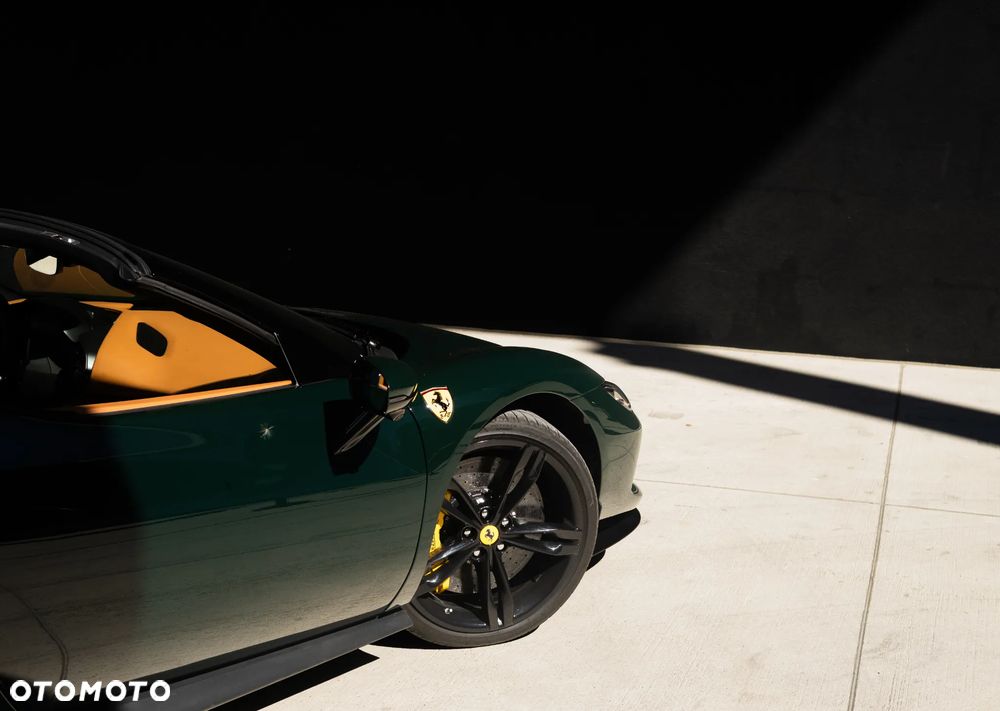 Ferrari 296 GTS - 12