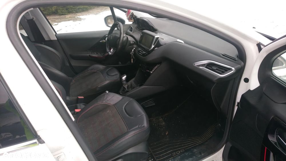 Peugeot 208 1.6 BlueHDi Active S&S - 16
