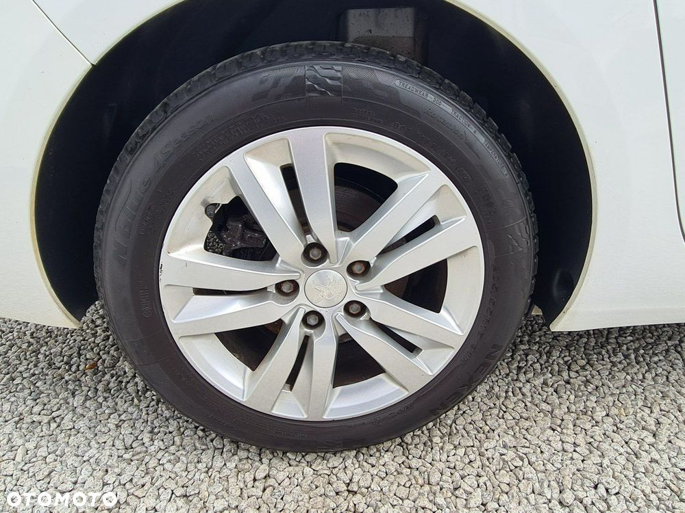 Peugeot 308 1.5 BlueHDi Business Line S&S - 32