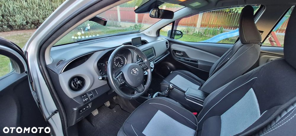 Toyota Yaris - 14