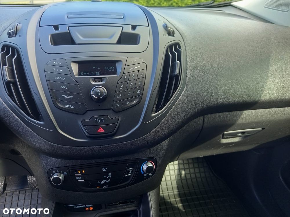 Ford TRANZIT COURIER - 20
